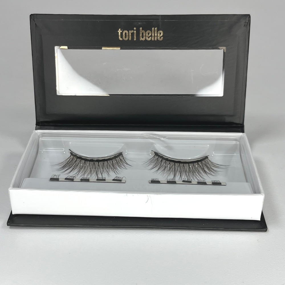 Tori Belle Magnetude Magnetic Eyelashes Coffee House Natural Wispy Reusable Set
